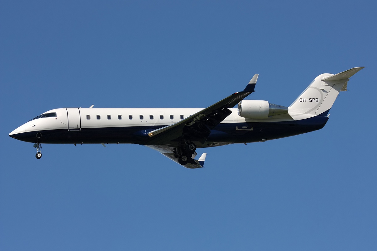 Bombardier Challenger 850